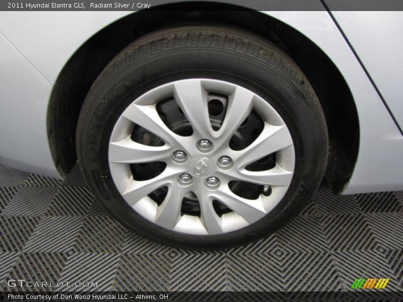 Radiant Silver / Gray 2011 Hyundai Elantra GLS
