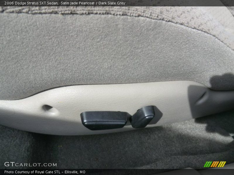 Satin Jade Pearlcoat / Dark Slate Grey 2006 Dodge Stratus SXT Sedan