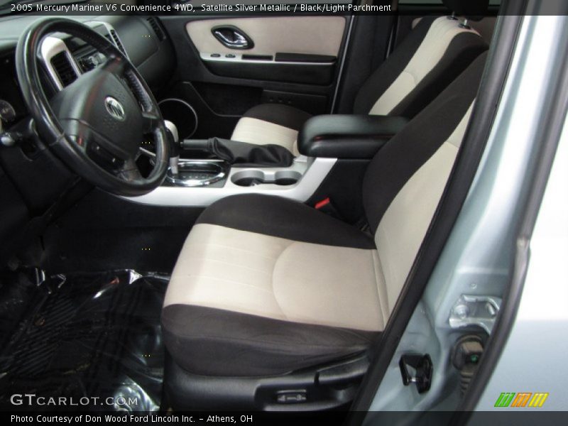 Satellite Silver Metallic / Black/Light Parchment 2005 Mercury Mariner V6 Convenience 4WD