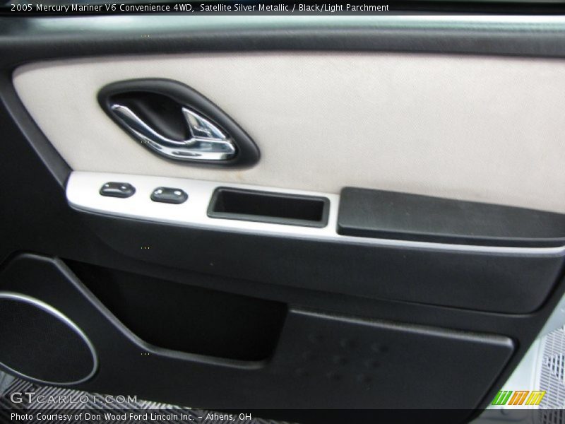Satellite Silver Metallic / Black/Light Parchment 2005 Mercury Mariner V6 Convenience 4WD