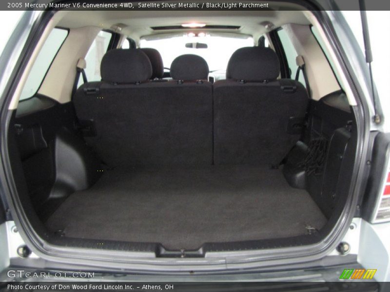 Satellite Silver Metallic / Black/Light Parchment 2005 Mercury Mariner V6 Convenience 4WD