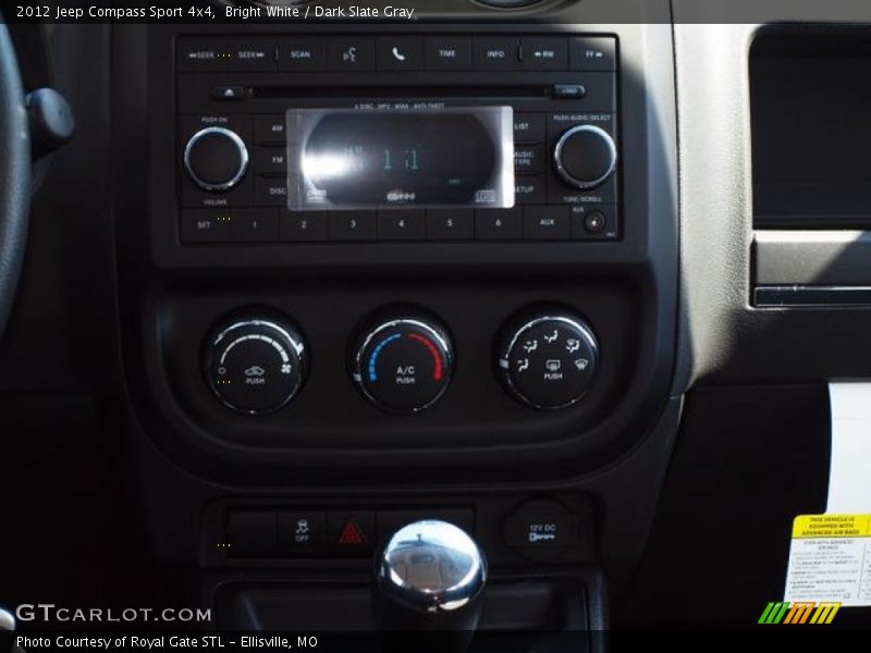 Bright White / Dark Slate Gray 2012 Jeep Compass Sport 4x4
