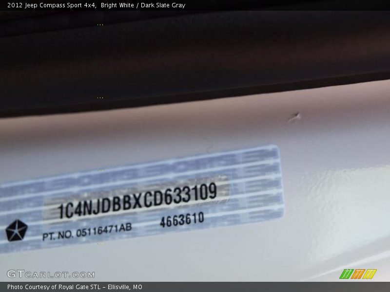 Bright White / Dark Slate Gray 2012 Jeep Compass Sport 4x4