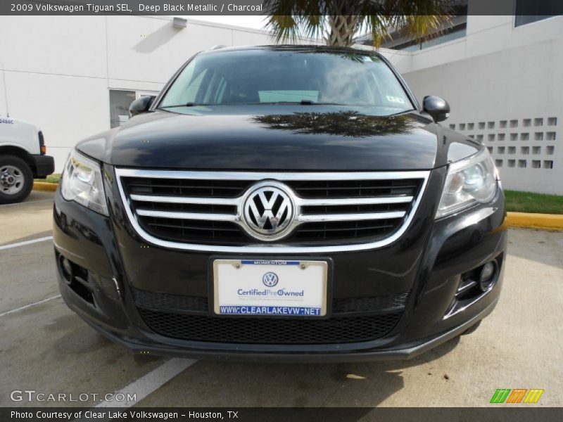 Deep Black Metallic / Charcoal 2009 Volkswagen Tiguan SEL