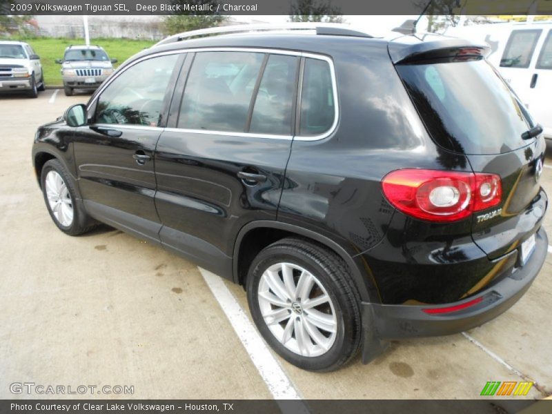 Deep Black Metallic / Charcoal 2009 Volkswagen Tiguan SEL