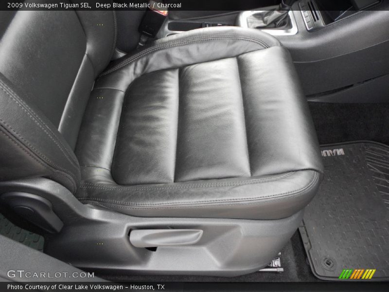 Deep Black Metallic / Charcoal 2009 Volkswagen Tiguan SEL