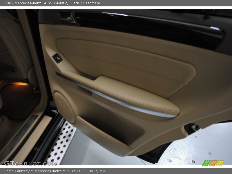 Black / Cashmere 2009 Mercedes-Benz GL 550 4Matic