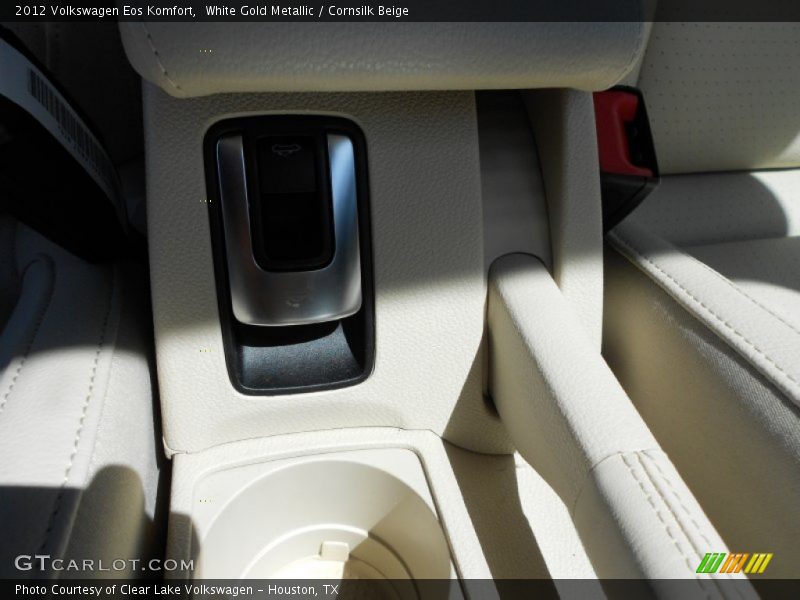 White Gold Metallic / Cornsilk Beige 2012 Volkswagen Eos Komfort