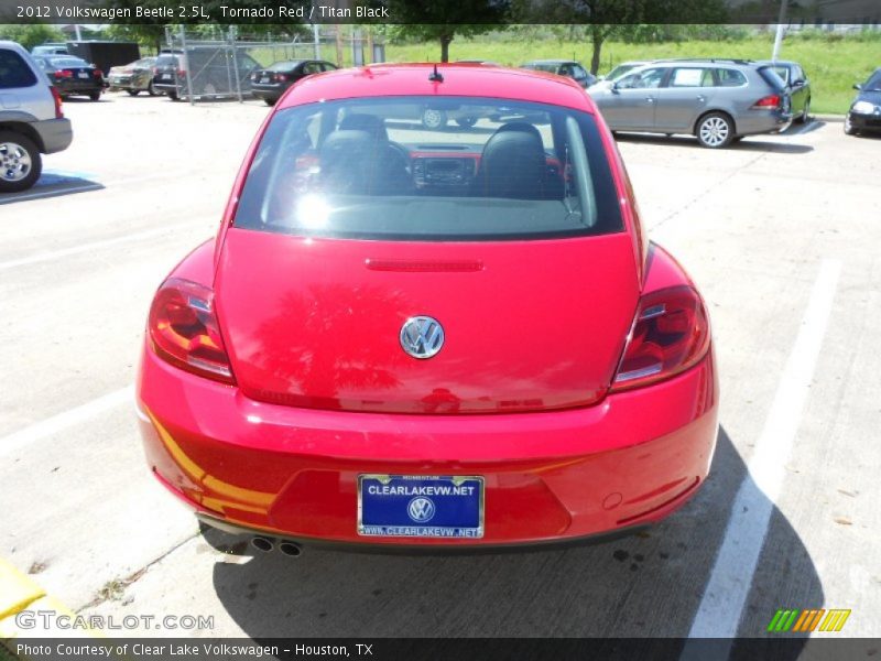 Tornado Red / Titan Black 2012 Volkswagen Beetle 2.5L