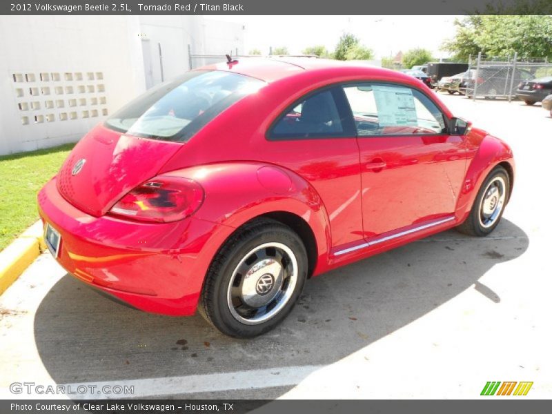 Tornado Red / Titan Black 2012 Volkswagen Beetle 2.5L