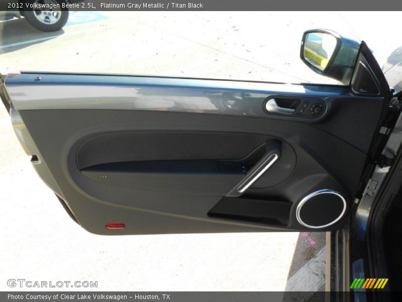 Platinum Gray Metallic / Titan Black 2012 Volkswagen Beetle 2.5L