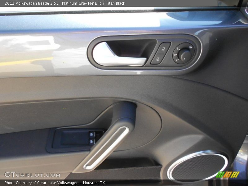 Platinum Gray Metallic / Titan Black 2012 Volkswagen Beetle 2.5L