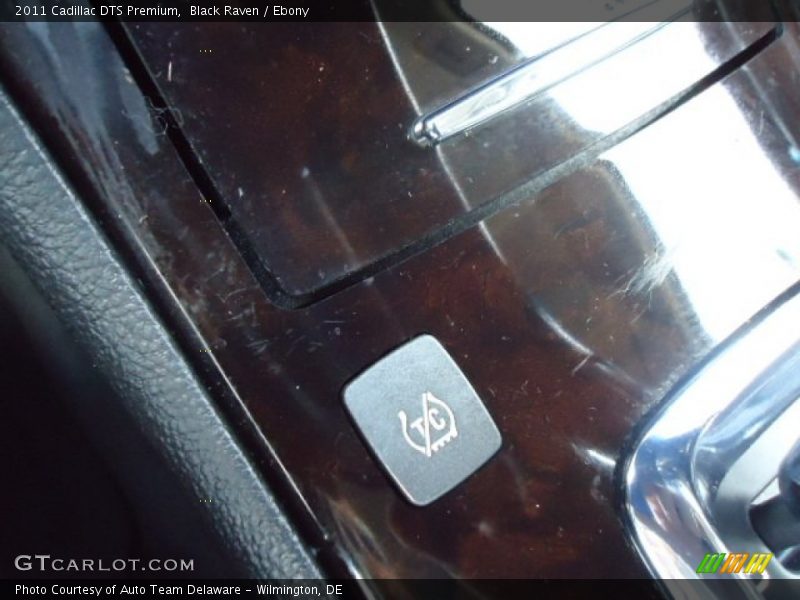 Black Raven / Ebony 2011 Cadillac DTS Premium