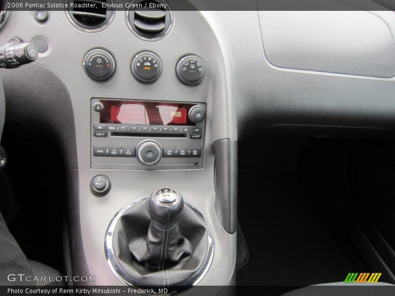 Envious Green / Ebony 2006 Pontiac Solstice Roadster