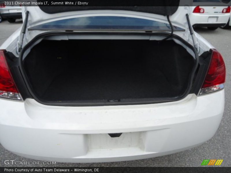 Summit White / Ebony 2011 Chevrolet Impala LT