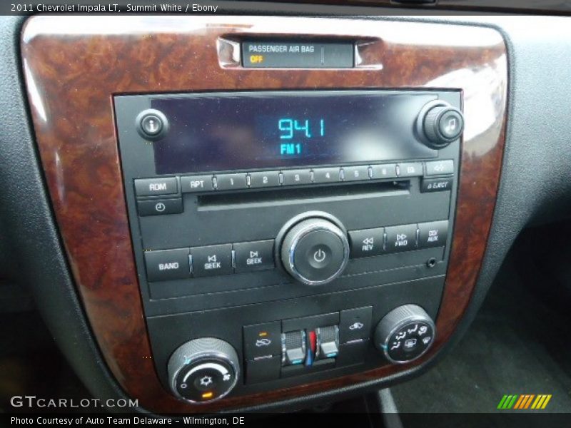 Summit White / Ebony 2011 Chevrolet Impala LT