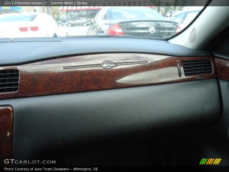 Summit White / Ebony 2011 Chevrolet Impala LT