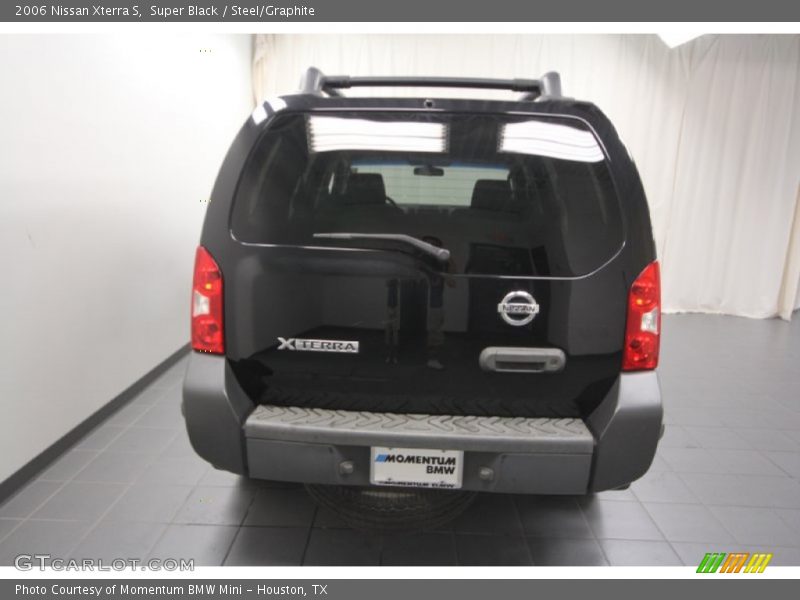 Super Black / Steel/Graphite 2006 Nissan Xterra S