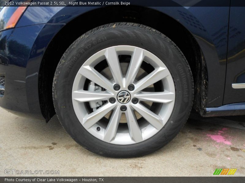 Night Blue Metallic / Cornsilk Beige 2012 Volkswagen Passat 2.5L SEL