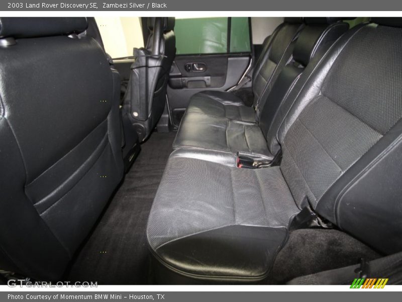 Zambezi Silver / Black 2003 Land Rover Discovery SE