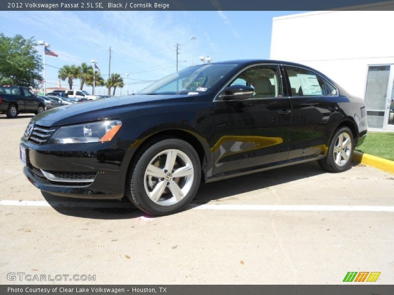 Black / Cornsilk Beige 2012 Volkswagen Passat 2.5L SE