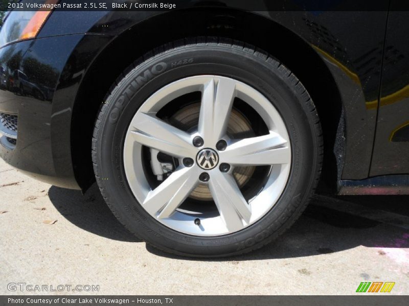 Black / Cornsilk Beige 2012 Volkswagen Passat 2.5L SE