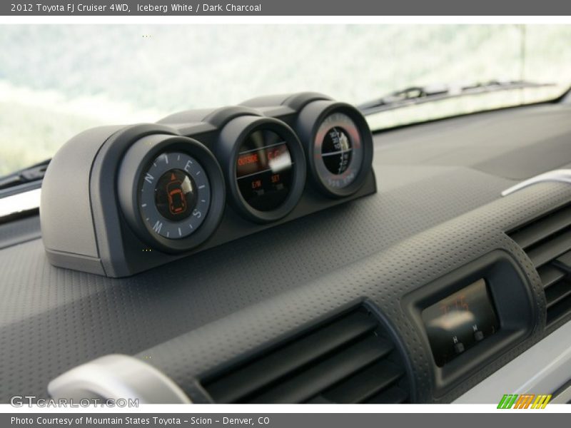 Iceberg White / Dark Charcoal 2012 Toyota FJ Cruiser 4WD