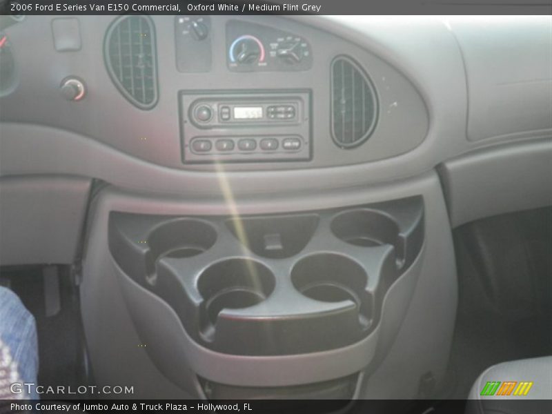 Oxford White / Medium Flint Grey 2006 Ford E Series Van E150 Commercial