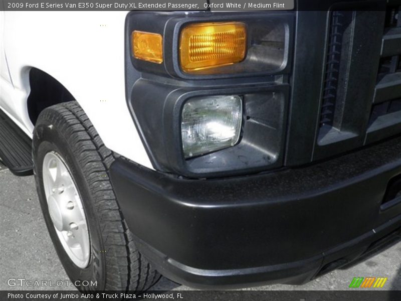 Oxford White / Medium Flint 2009 Ford E Series Van E350 Super Duty XL Extended Passenger