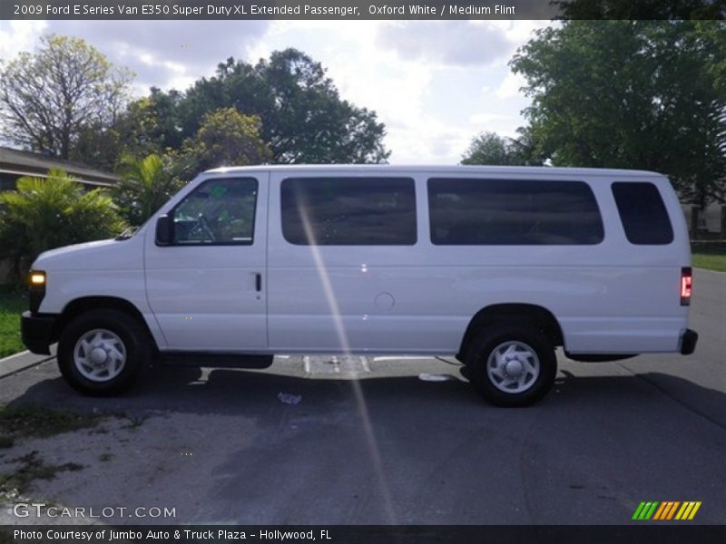 Oxford White / Medium Flint 2009 Ford E Series Van E350 Super Duty XL Extended Passenger
