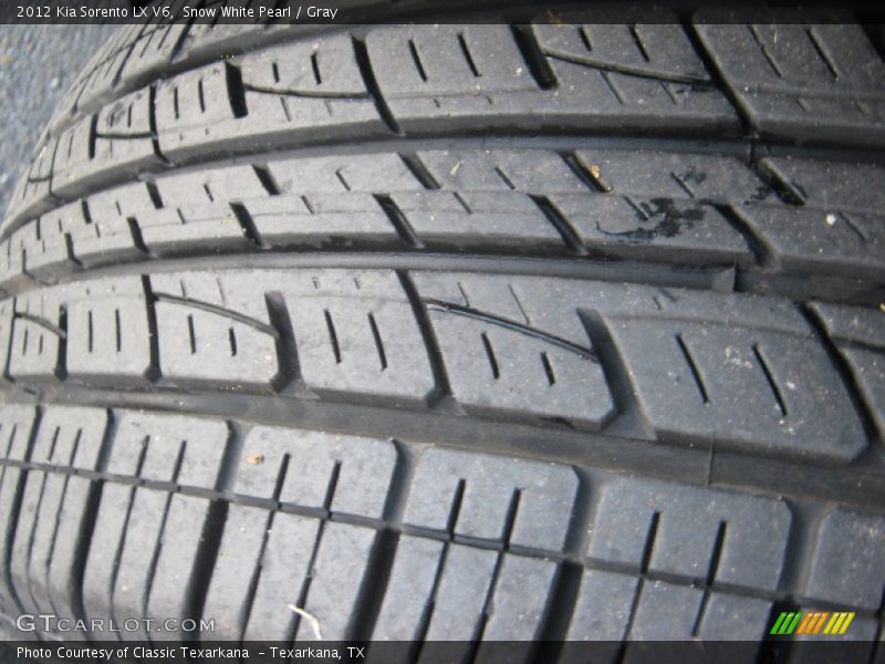 Snow White Pearl / Gray 2012 Kia Sorento LX V6