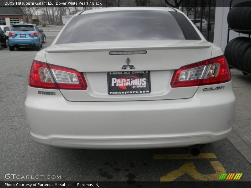 Dover White Pearl / Black 2009 Mitsubishi Galant ES