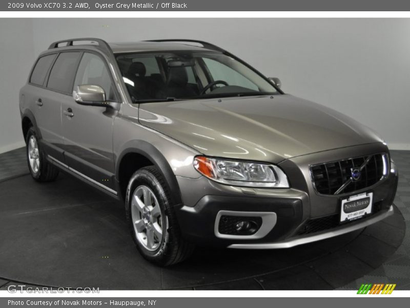 Oyster Grey Metallic / Off Black 2009 Volvo XC70 3.2 AWD