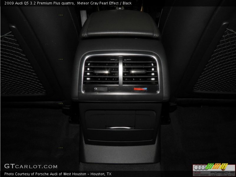 Meteor Gray Pearl Effect / Black 2009 Audi Q5 3.2 Premium Plus quattro