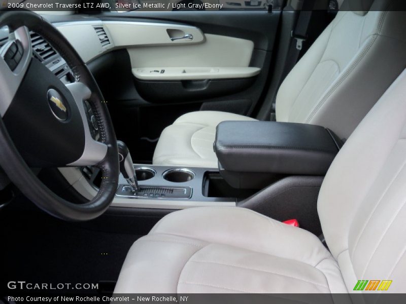 Silver Ice Metallic / Light Gray/Ebony 2009 Chevrolet Traverse LTZ AWD