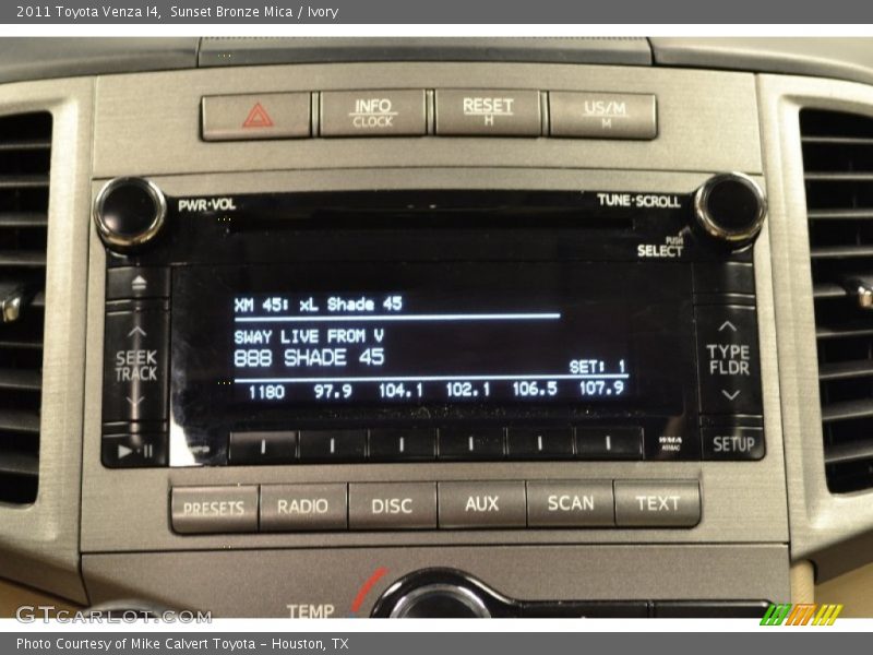 Sunset Bronze Mica / Ivory 2011 Toyota Venza I4
