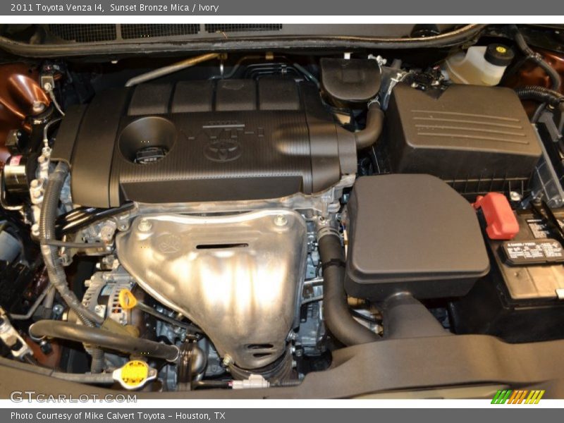 Sunset Bronze Mica / Ivory 2011 Toyota Venza I4