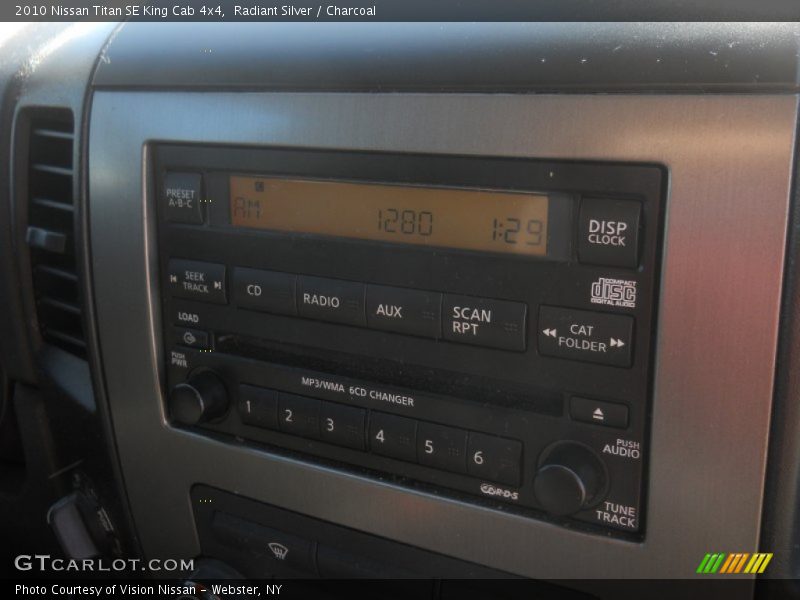 Radiant Silver / Charcoal 2010 Nissan Titan SE King Cab 4x4