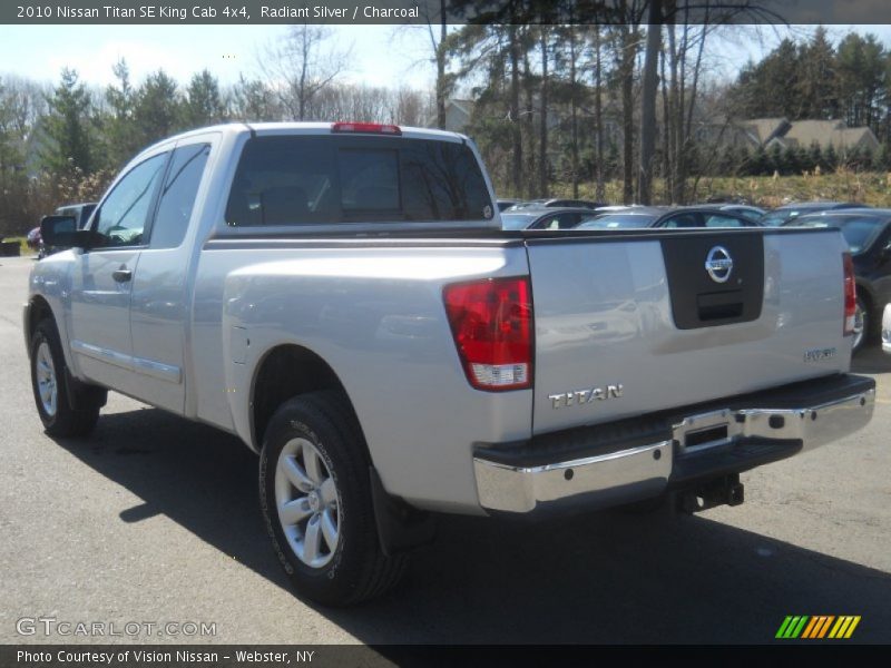 Radiant Silver / Charcoal 2010 Nissan Titan SE King Cab 4x4