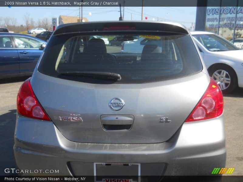 Magnetic Gray / Charcoal 2009 Nissan Versa 1.8 SL Hatchback