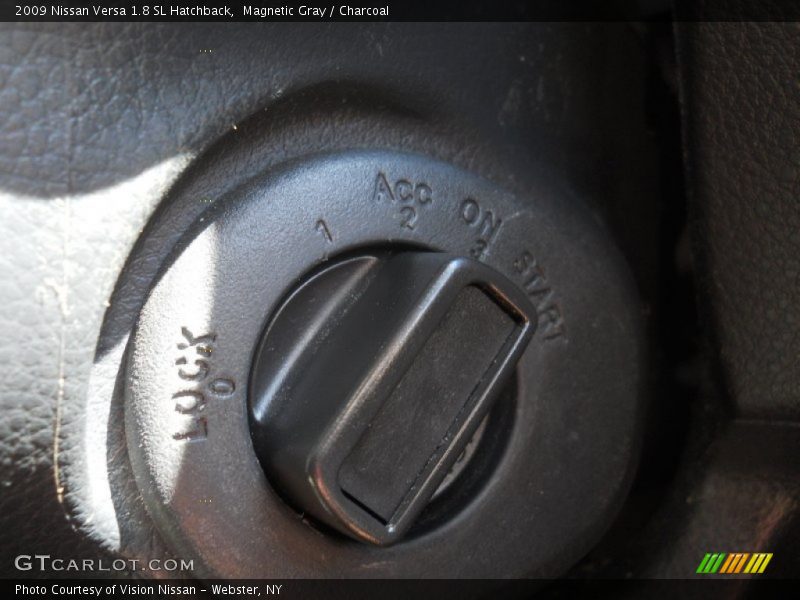 Magnetic Gray / Charcoal 2009 Nissan Versa 1.8 SL Hatchback