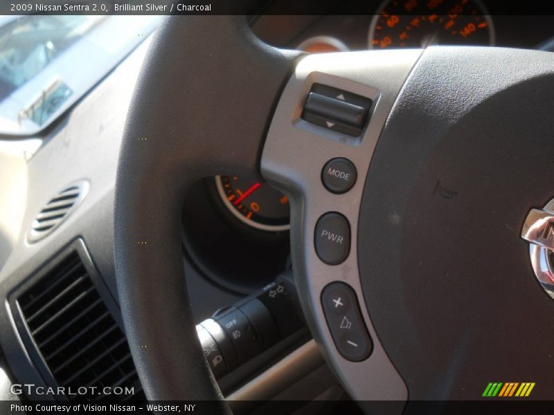 Brilliant Silver / Charcoal 2009 Nissan Sentra 2.0