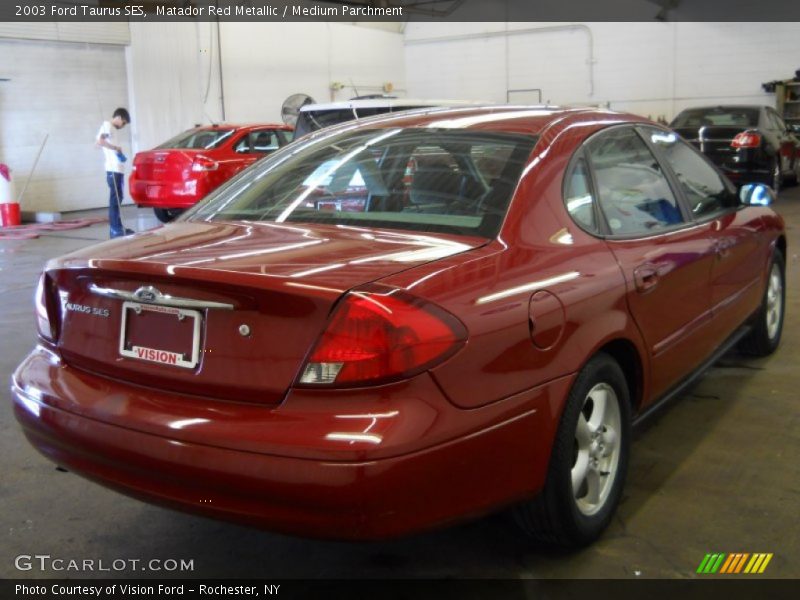 Matador Red Metallic / Medium Parchment 2003 Ford Taurus SES