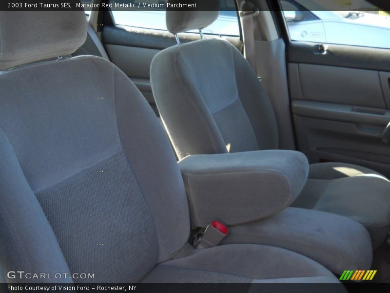 Matador Red Metallic / Medium Parchment 2003 Ford Taurus SES