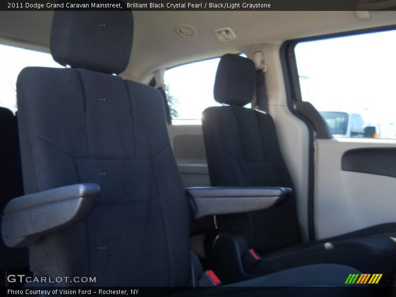 Brilliant Black Crystal Pearl / Black/Light Graystone 2011 Dodge Grand Caravan Mainstreet
