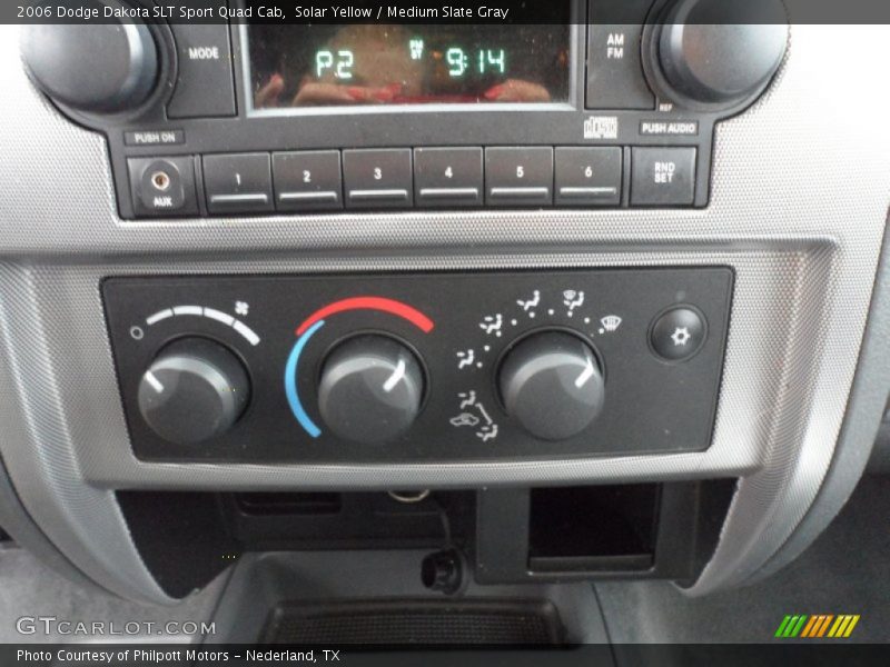Controls of 2006 Dakota SLT Sport Quad Cab