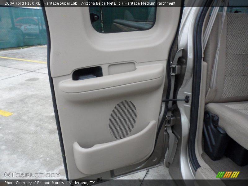 Arizona Beige Metallic / Heritage Medium Parchment 2004 Ford F150 XLT Heritage SuperCab