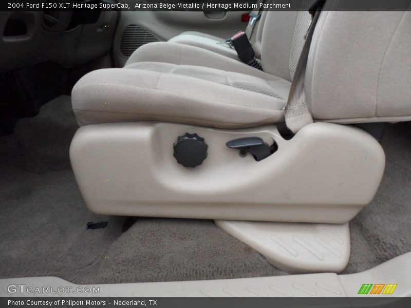 Arizona Beige Metallic / Heritage Medium Parchment 2004 Ford F150 XLT Heritage SuperCab