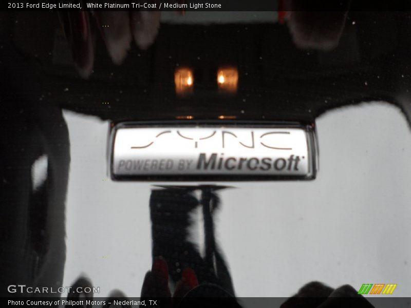 White Platinum Tri-Coat / Medium Light Stone 2013 Ford Edge Limited