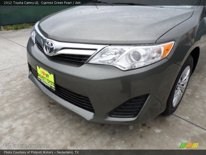 Cypress Green Pearl / Ash 2012 Toyota Camry LE